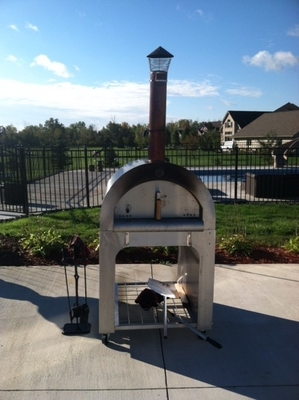 4 horno encendido de madera de acero inoxidable de la pizza de Oven Outdoor 900m m de la pizza de las ruedas