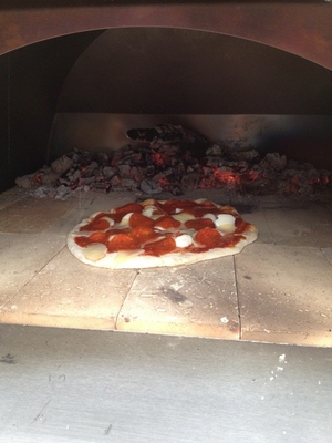 4 horno encendido de madera de acero inoxidable de la pizza de Oven Outdoor 900m m de la pizza de las ruedas